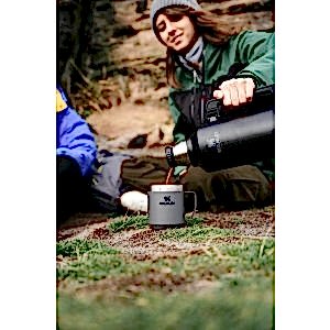 Stanley Klasik Vakumlu Paslanmaz Çelik Termos 2.3 LT Siyah